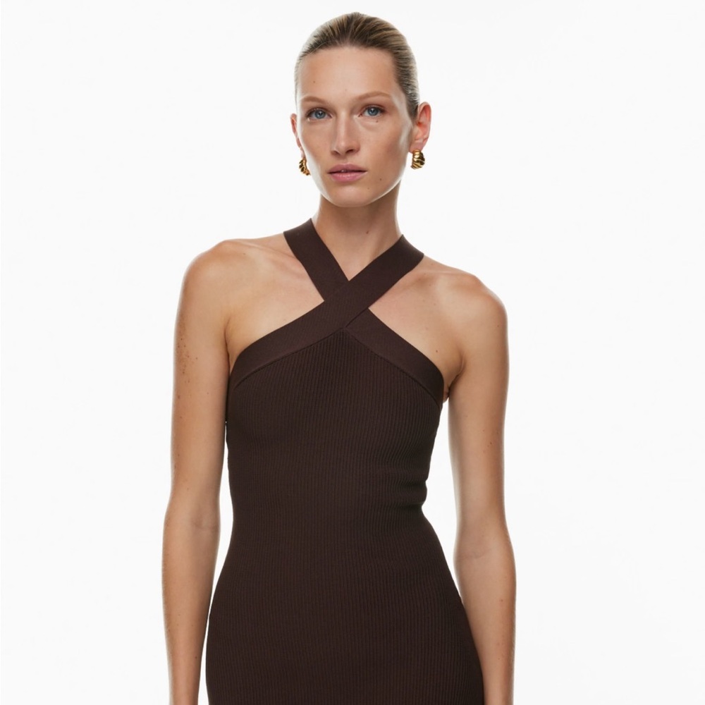 Aritzia: Babaton Sculpt Knit Dress